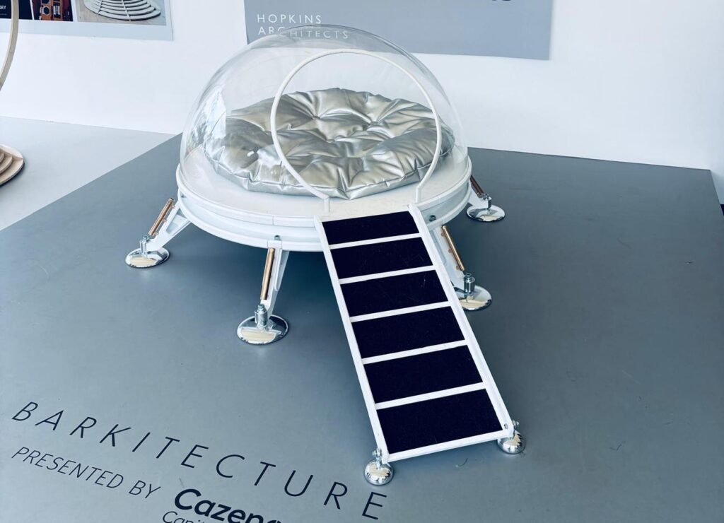 Projekt siedziska dla psa Moon Rover Barkitecture